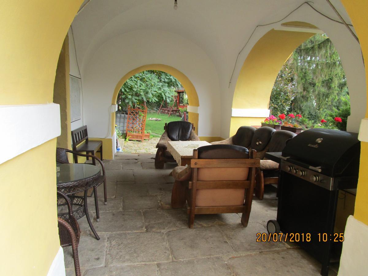 Hotel Fara Choustnikovo Hradiste Exterior foto