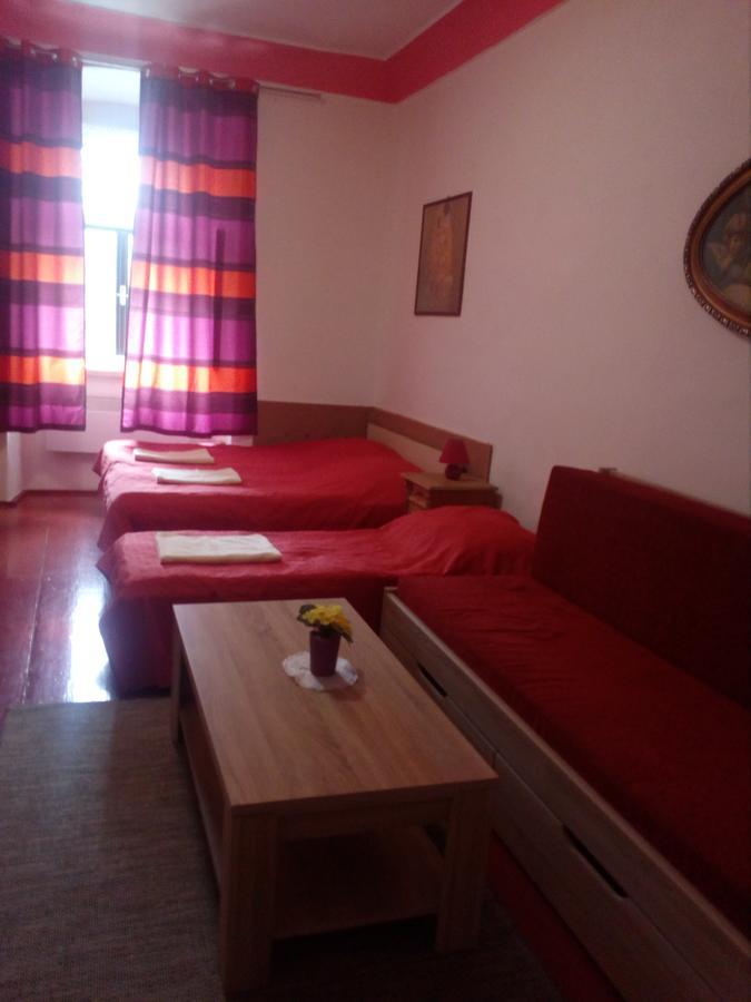 Hotel Fara Choustnikovo Hradiste Exterior foto