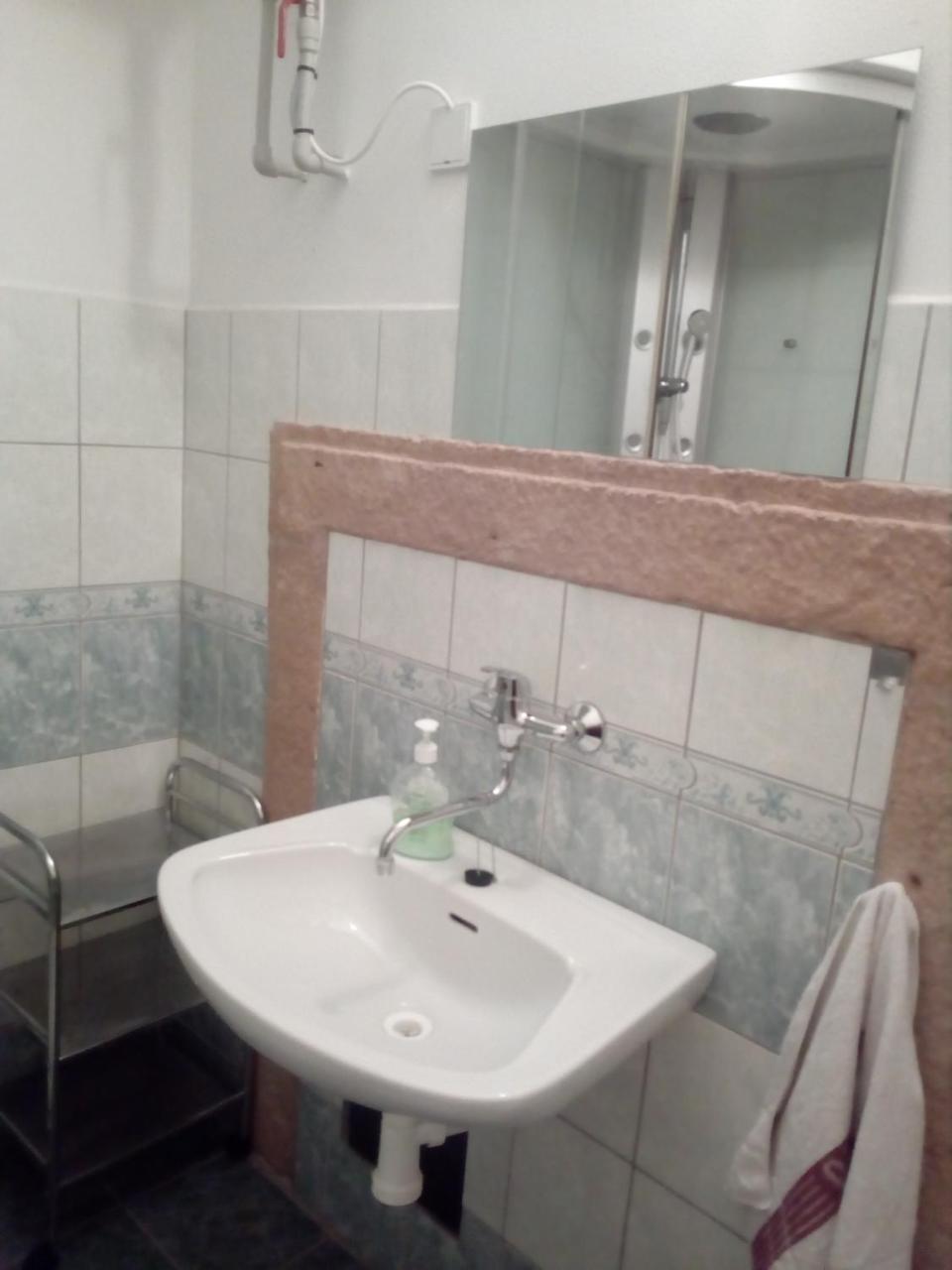 Hotel Fara Choustnikovo Hradiste Exterior foto