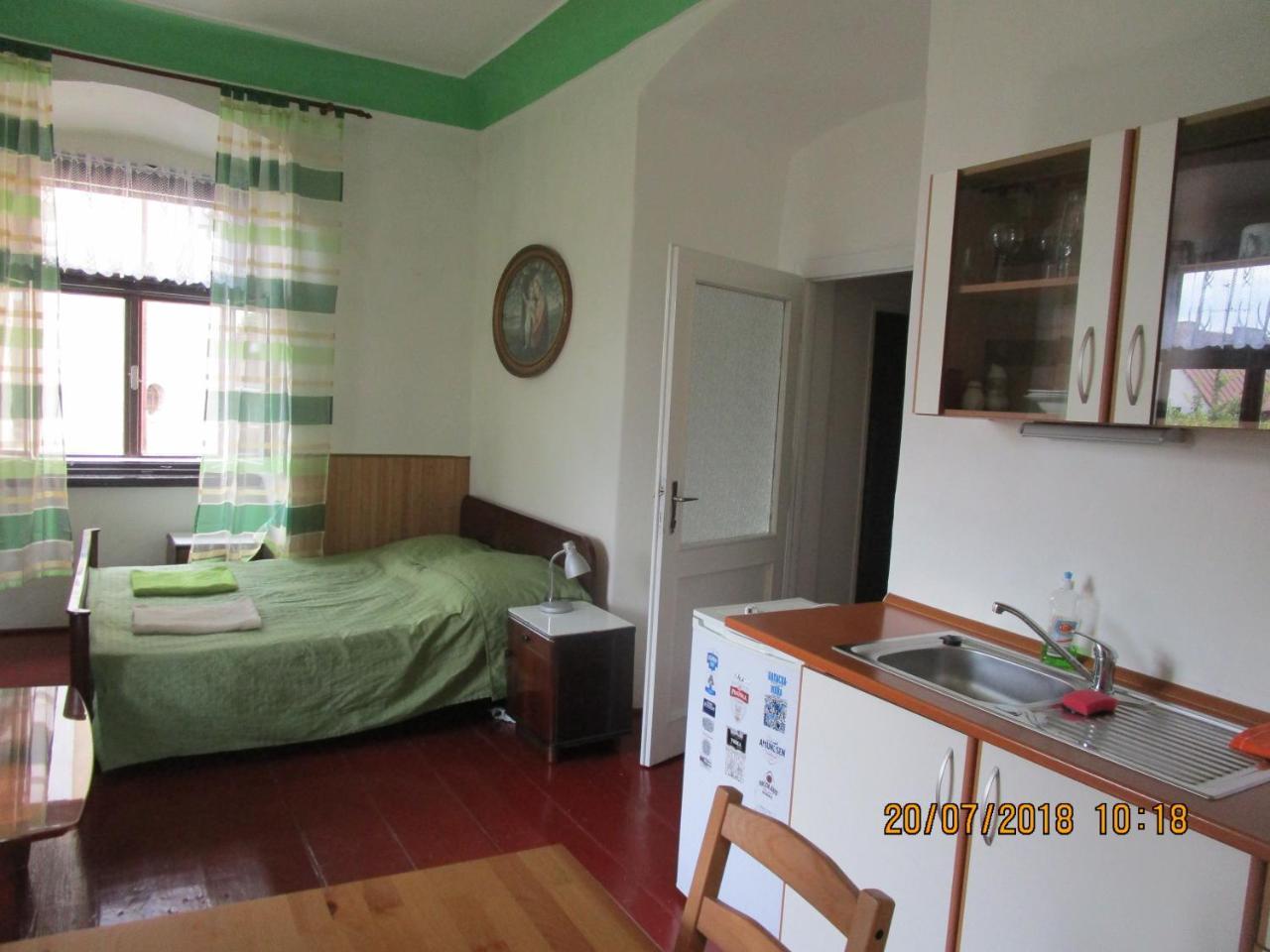 Hotel Fara Choustnikovo Hradiste Exterior foto